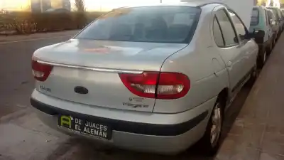 Здавання транспортного засобу renault megane i fase 2 classic (la..) k4m року 2001 потужний k4m