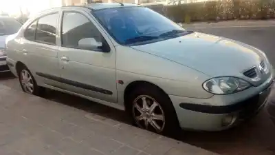 Здавання транспортного засобу RENAULT MEGANE I FASE 2 CLASSIC (LA..) K4M року 2001 потужний K4M