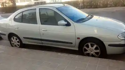 Здавання транспортного засобу renault megane i fase 2 classic (la..) k4m року 2001 потужний k4m