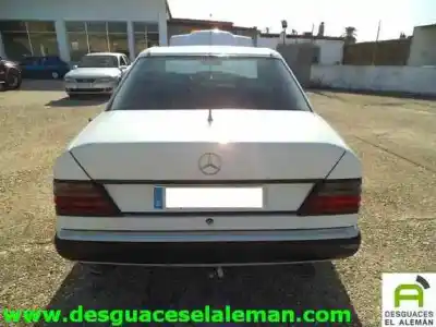 Здавання транспортного засобу MERCEDES-BENZ CLASE E (W124) E 200 (124.019) року 1993 потужний M111940