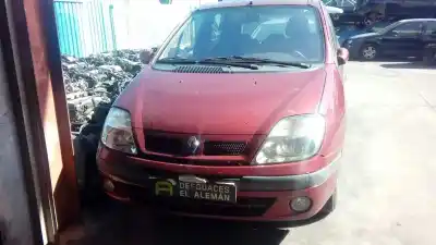 Scrapping Vehicle RENAULT SCENIC I (JA...) F9Q744 of the year 2001 powered F9Q744