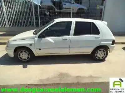 Здавання транспортного засобу renault clio i fase i+ii (b/c57) d/f8q року 1997 потужний f8q