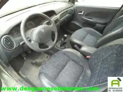Здавання транспортного засобу renault megane i fase 2 classic (la..) f9q року 2002 потужний f9q