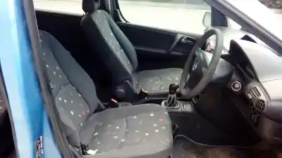 Здавання транспортного засобу mercedes-benz vaneo (bm 414) compact van om668914 року 2002 потужний om668914