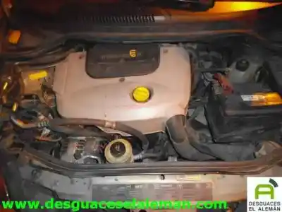 Véhicule à la ferraille renault scénic i monospace (ja0/1_, fa0_) 1.9 dti (ja1u) de l'année 2001 alimenté f9q744