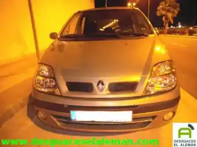 Véhicule à la ferraille renault scénic i monospace (ja0/1_, fa0_) 1.9 dti (ja1u) de l'année 2001 alimenté f9q744