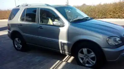 Veicolo di demolizione mercedes-benz clase ml (bm 163) om612963 dell'anno 2005 alimentato om612963