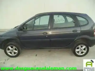 Sloopvoertuig renault scenic rx4 (ja0) f9q van het jaar 2000 aangedreven f9q