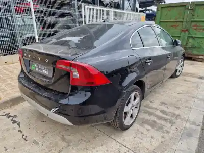Hurda Aracı volvo s60 ii (134) drive / d2 yılın 2011 güçlü d4162t