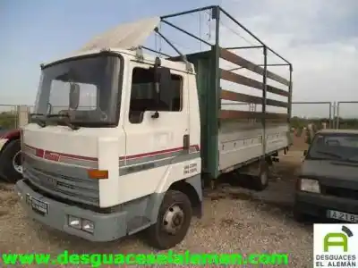 Veicolo di demolizione nissan l35.09  dell'anno 1989 alimentato 