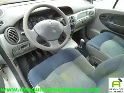 Veículo de Sucata renault scenic (ja..) k4m a7 do ano 2001 alimentado k4m a7