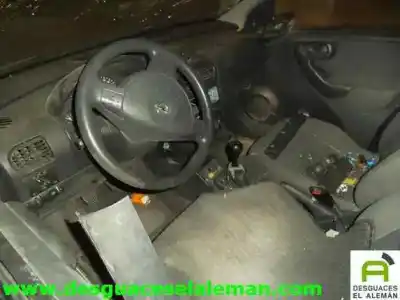 Здавання транспортного засобу opel corsa c d-y17dtl року 2002 потужний y17dtl