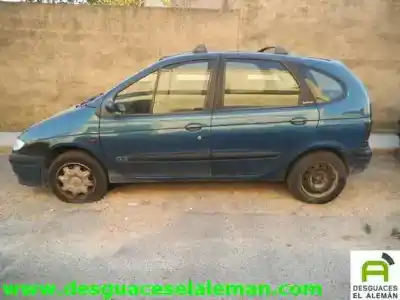 Véhicule à la ferraille renault megane i scenic (ja0) f8q790 de l'année 1999 alimenté f8q790