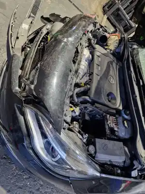 Vehicul casat opel astra j berlina 5p a20dth al anului 2014 alimentat a20dth