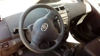 Здавання транспортного засобу toyota yaris (ksp9/scp9/nlp9) 1krfe року 2009 потужний 1krfe