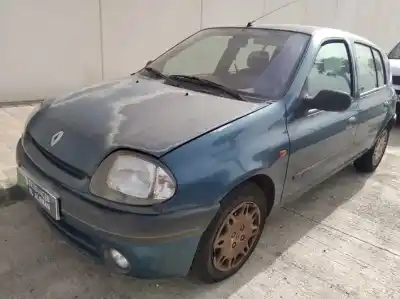 Scrapping Vehicle renault clio ii fase i (b/cb0) d-f8q of the year 2000 powered f8q