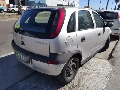 Здавання транспортного засобу opel corsa c g-z12xe року 2001 потужний z12xe