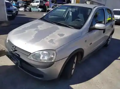 Здавання транспортного засобу opel corsa c g-z12xe року 2001 потужний z12xe