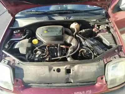 Здавання транспортного засобу renault clio ii fase i (b/cb0) d-f8q року 1999 потужний f8q k6