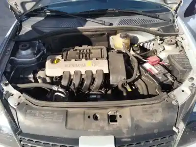 Здавання транспортного засобу renault clio ii fase ii (b/cb0) d4f року 2002 потужний d4f b7