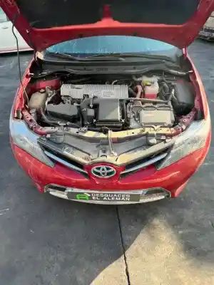 Scrapping Vehicle toyota auris (e18) 2zr of the year 2013 powered 2zr