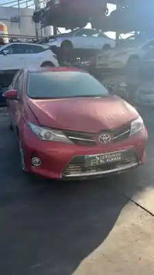 Здавання транспортного засобу TOYOTA AURIS (E18) 2ZR року 2013 потужний 2ZR