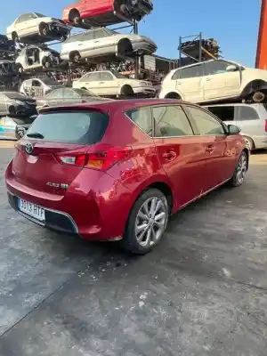 Scrapping Vehicle toyota auris (e18) 2zr of the year 2013 powered 2zr