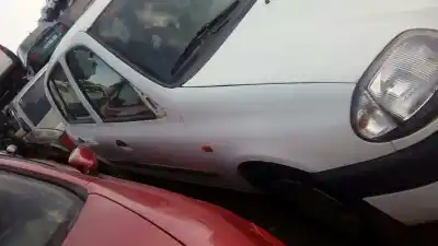 Здавання транспортного засобу renault clio ii fase i (b/cb0) d-f8q року 1999 потужний f8q Здавання транспортного засобу renault clio ii fase i (b/cb0) d-f8q року 1999 потужний f8q