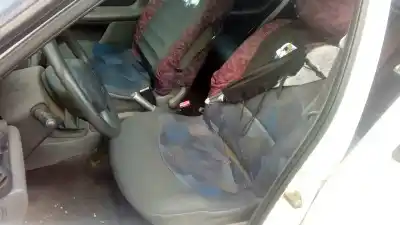 Здавання транспортного засобу renault clio ii fase i (b/cb0) d-f8q року 1999 потужний f8q Здавання транспортного засобу renault clio ii fase i (b/cb0) d-f8q року 1999 потужний f8q