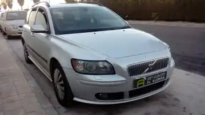 Vehicul casat VOLVO V50 FAMILIAR B5244S4 al anului 2005 alimentat B5244S4