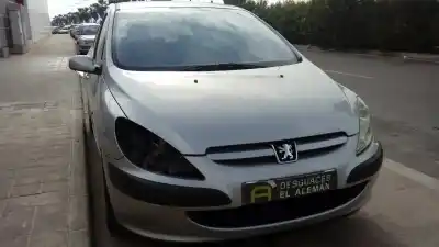 Veículo de Sucata PEUGEOT 307 (S1)  do ano 2001 alimentado NFU(TU5JP4)