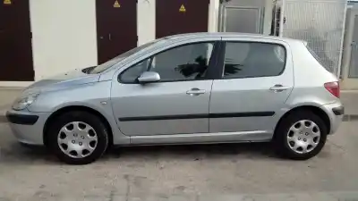 Veículo de Sucata peugeot 307 (s1) nfutu5jp4 do ano 2001 alimentado nfu(tu5jp4)