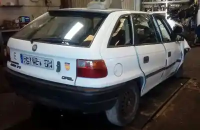 Veicolo di demolizione OPEL ASTRA F BERLINA  dell'anno 1993 alimentato 17DT(TC4EE1)