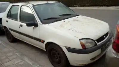 Verschrottungsfahrzeug FORD FIESTA BERLINA (DX)  des Jahres 2001 angetrieben J4R