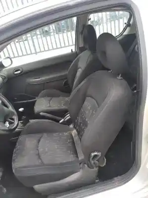 Здавання транспортного засобу peugeot 206 2.0 hdi-rhy року 2004 потужний rhy