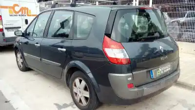 Sloopvoertuig renault scenic ii (jm) f9q van het jaar 2005 aangedreven f9q
