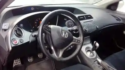 Scrapping Vehicle HONDA CIVIC VIII HATCHBACK (FN, FK)  of the year 2006 powered R18A2