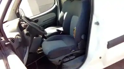 Véhicule à la ferraille fiat i doblò (223) cargo 182b9000 de l'année 2006 alimenté 182b9000