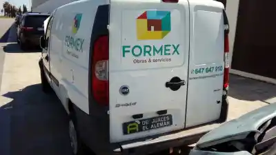 Véhicule à la ferraille fiat i doblò (223) cargo 182b9000 de l'année 2006 alimenté 182b9000