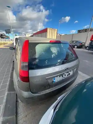 Véhicule à la ferraille FORD FIESTA (CBK)  de l'année 2004 alimenté 