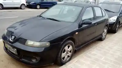 Véhicule à la ferraille SEAT LEON (1M1)  de l'année 2004 alimenté ALH