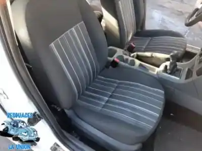 Veicolo di demolizione ford focus lim. (cb4) titanium dell'anno 2008 alimentato kkda