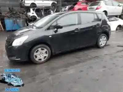 Vehículo de desguace toyota verso active del año 2010 con motor 1adftv