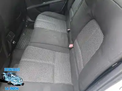 Sloopvoertuig peugeot 407 premium van het jaar 2010 aangedreven rhf o rh01