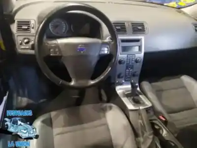 Verschrottungsfahrzeug volvo c30 (533) d5 des jahres 2006 angetrieben d5244t8