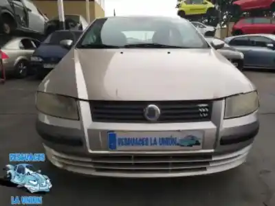 Veicolo di demolizione fiat stilo (192) 1.8 16v cat dell'anno 2001 alimentato 192a4000
