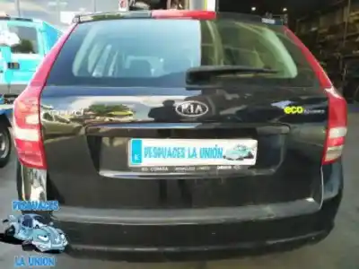 Veículo de Sucata kia cee'd (jd) 1.6 crdi 128 do ano 2012 alimentado 