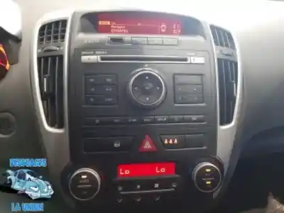 Veículo de Sucata kia cee'd (jd) 1.6 crdi 128 do ano 2012 alimentado 