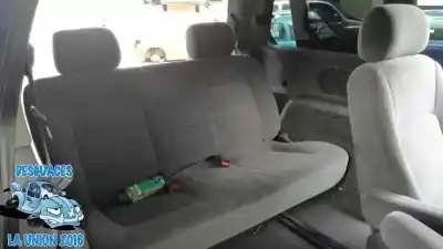 Veículo de Sucata kia carnival td ls do ano 2002 alimentado 