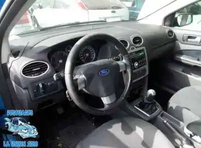Veículo de Sucata ford focus berlina (cap) ambiente (d) do ano 2006 alimentado 